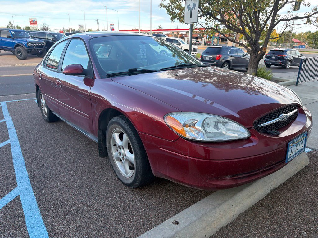 Used 2001 Ford Taurus SES FWD image 1
