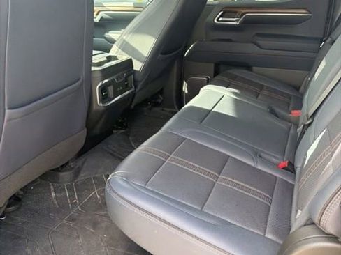 Used 2023 Chevrolet Silverado 1500 High Country w/ High Country Premium Package AWD/4WD image 7