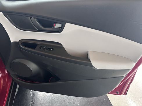 Used 2022 Hyundai Kona SEL image 30