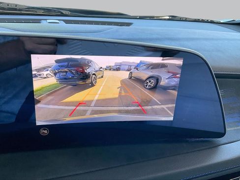 Used 2024 Cadillac XT4 Sport FWD image 27