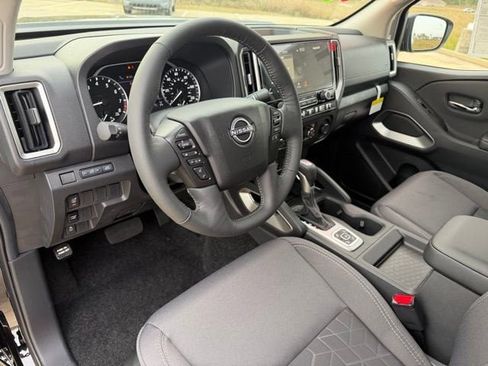 New 2026 Nissan Frontier SV image 12