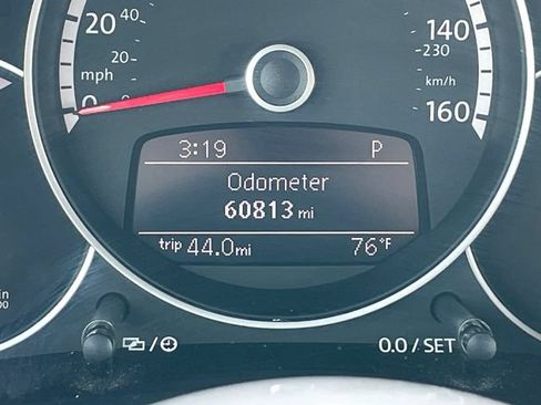 Used 2015 Volkswagen Beetle 1.8T FWD image 12