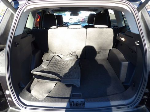 Used 2019 Ford Escape Titanium image 27