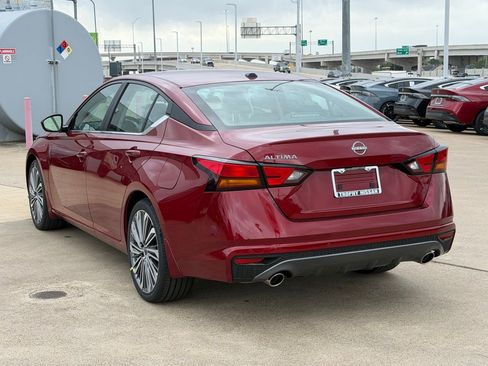 New 2026 Nissan Altima 2.5 SV image 6