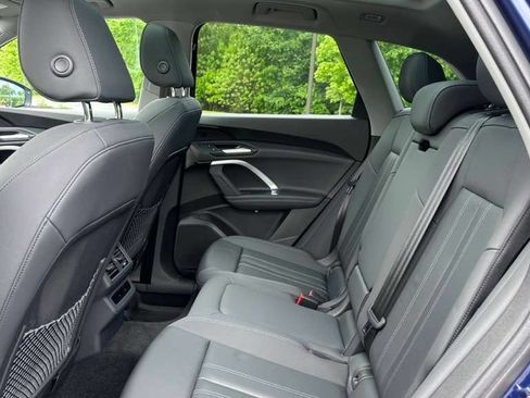 Used 2025 Audi Q5 Premium w/ Convenience Package AWD/4WD image 18