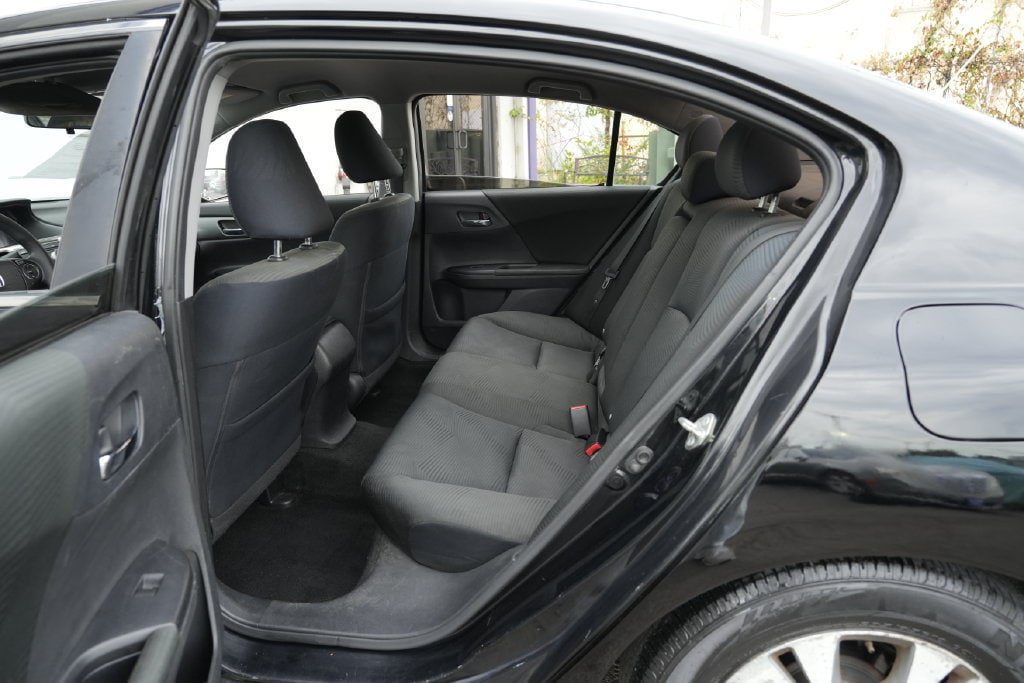 Used 2015 Honda Accord LX image 22