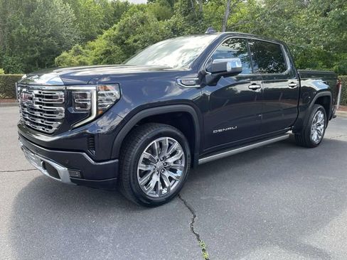 Used 2023 GMC Sierra 1500 Denali AWD/4WD image 3