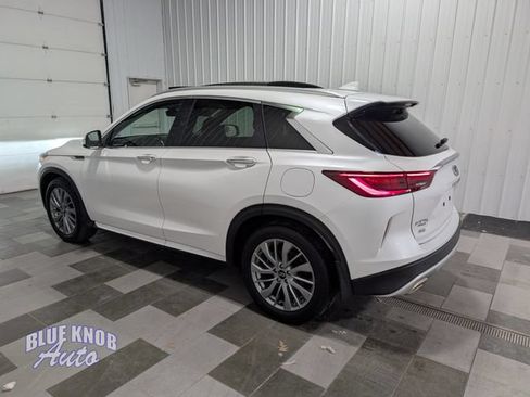 Used 2023 INFINITI QX50 Luxe AWD/4WD image 2