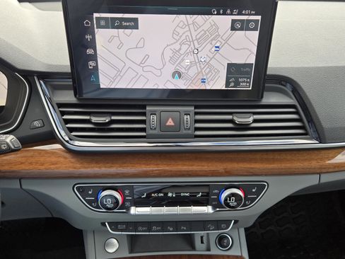 Used 2022 Audi Q5 2.0T Prestige image 29