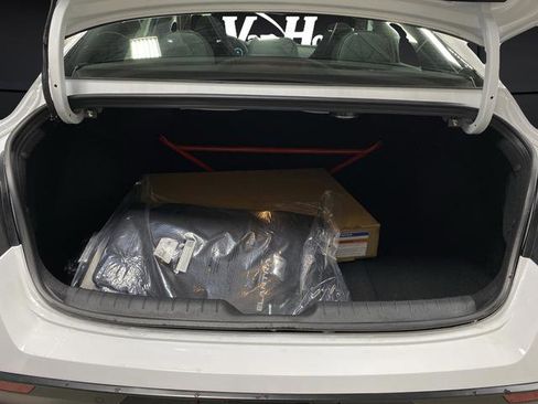 New 2026 Hyundai Elantra N Base image 14