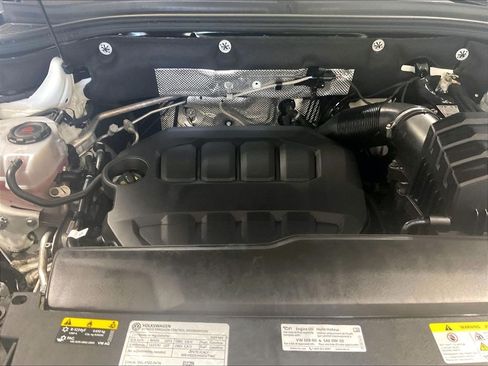 Used 2025 Volkswagen Atlas SEL AWD/4WD image 31