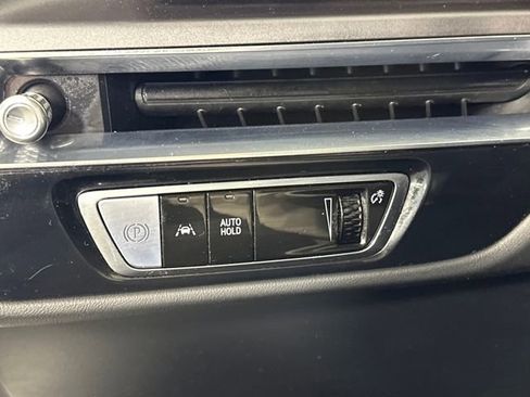 Used 2024 Cadillac Lyriq Tech image 19