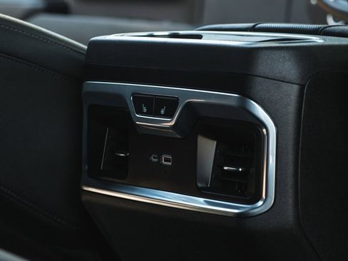 Used 2024 Chevrolet Silverado 2500 LTZ w/ LTZ Convenience Package image 29