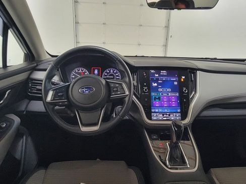 Used 2022 Subaru Outback Premium image 12