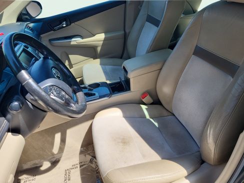 Used 2012 Toyota Camry XLE w/ Leather Pkg FWD image 21