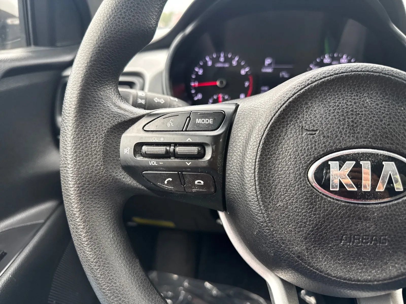 Used 2020 Kia Rio S FWD image 18
