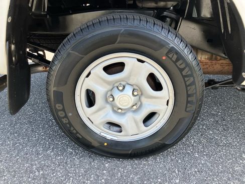 Used 2014 Toyota Tacoma 2WD Access Cab image 27