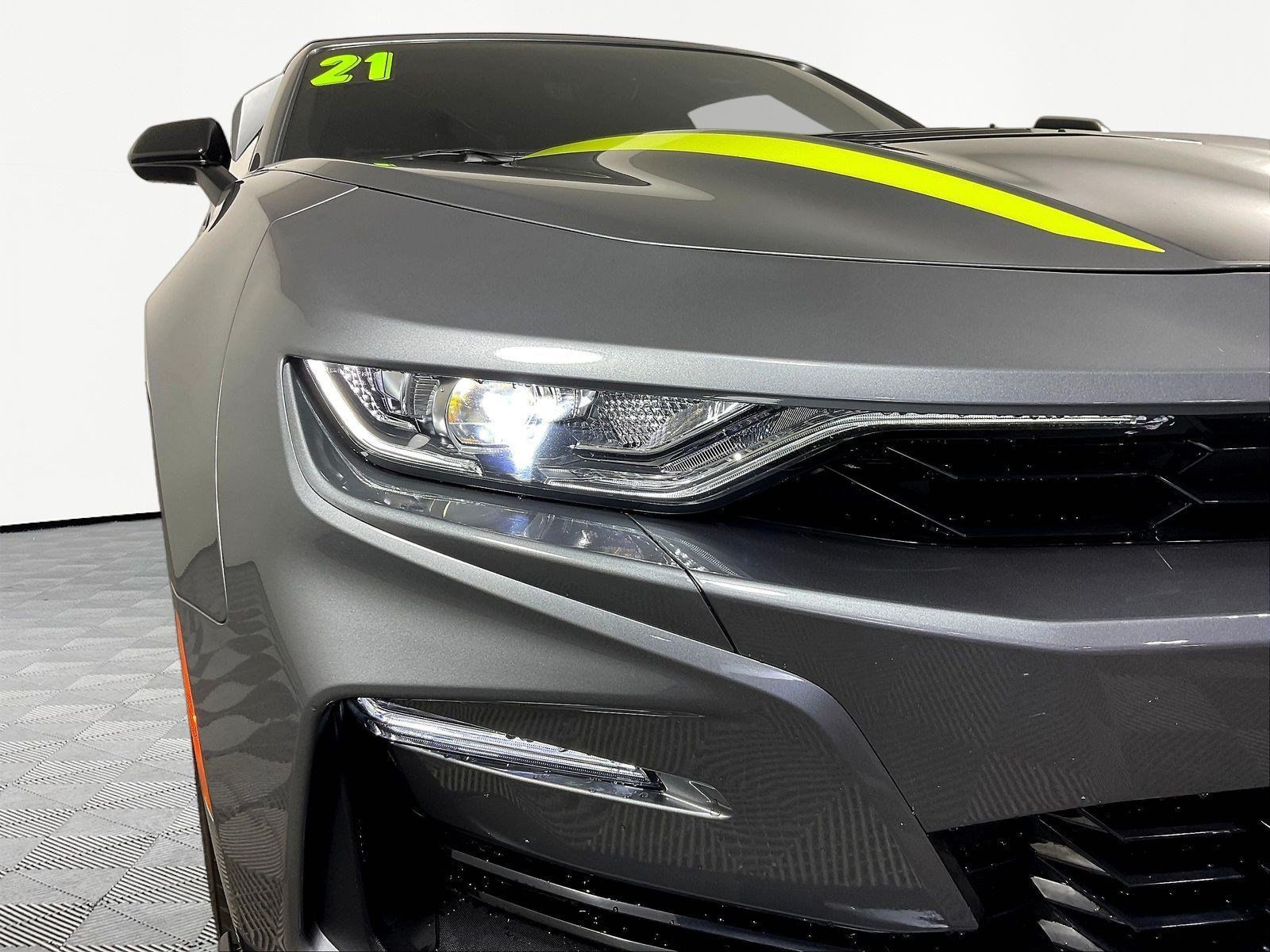 Used 2021 Chevrolet Camaro SS RWD image 30