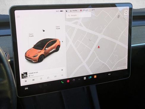 Used 2021 Tesla Model Y Long Range image 11