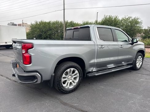 Used 2023 Chevrolet Silverado 1500 LTZ AWD/4WD image 5