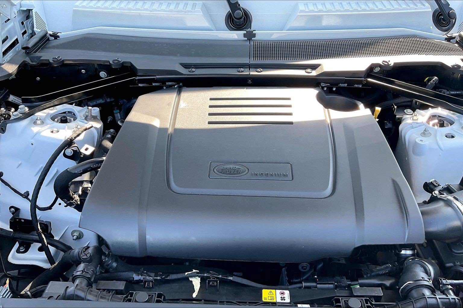 New 2026 Land Rover Defender 110 S AWD/4WD image 18