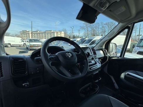 Used 2025 RAM ProMaster 2500 w/ Convenience Group FWD image 15
