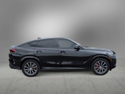 Used 2022 BMW X6 xDrive40i w/ M Sport Package AWD/4WD image 9