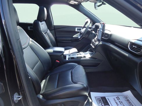 Used 2023 Ford Explorer ST w/ Equipment Group 401A AWD/4WD image 29