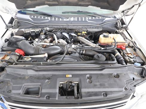 Used 2017 Ford F250 Lariat w/ Lariat Value Package AWD/4WD image 12