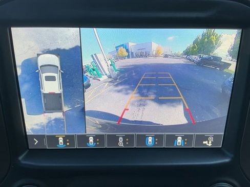 Used 2019 Chevrolet Silverado 1500 High Country w/ Technology Package image 20