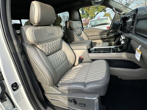 New 2026 Ford F350 Platinum w/ Platinum Plus Package image 30