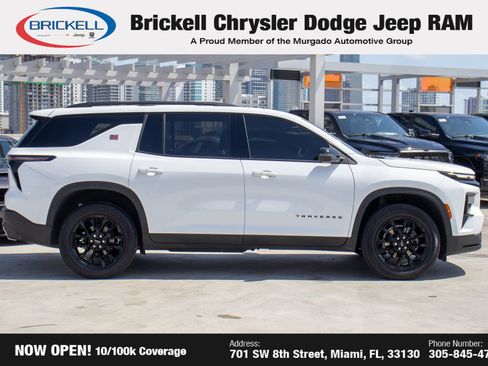 Used 2026 Chevrolet Traverse LT w/ Midnight/Sport Edition image 4