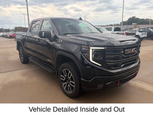 Used 2025 GMC Sierra 1500 AT4 w/ AT4 Premium Package AWD/4WD image 6
