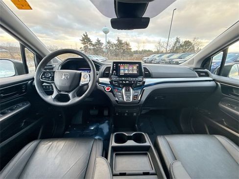 Certified 2023 Honda Odyssey Touring image 27