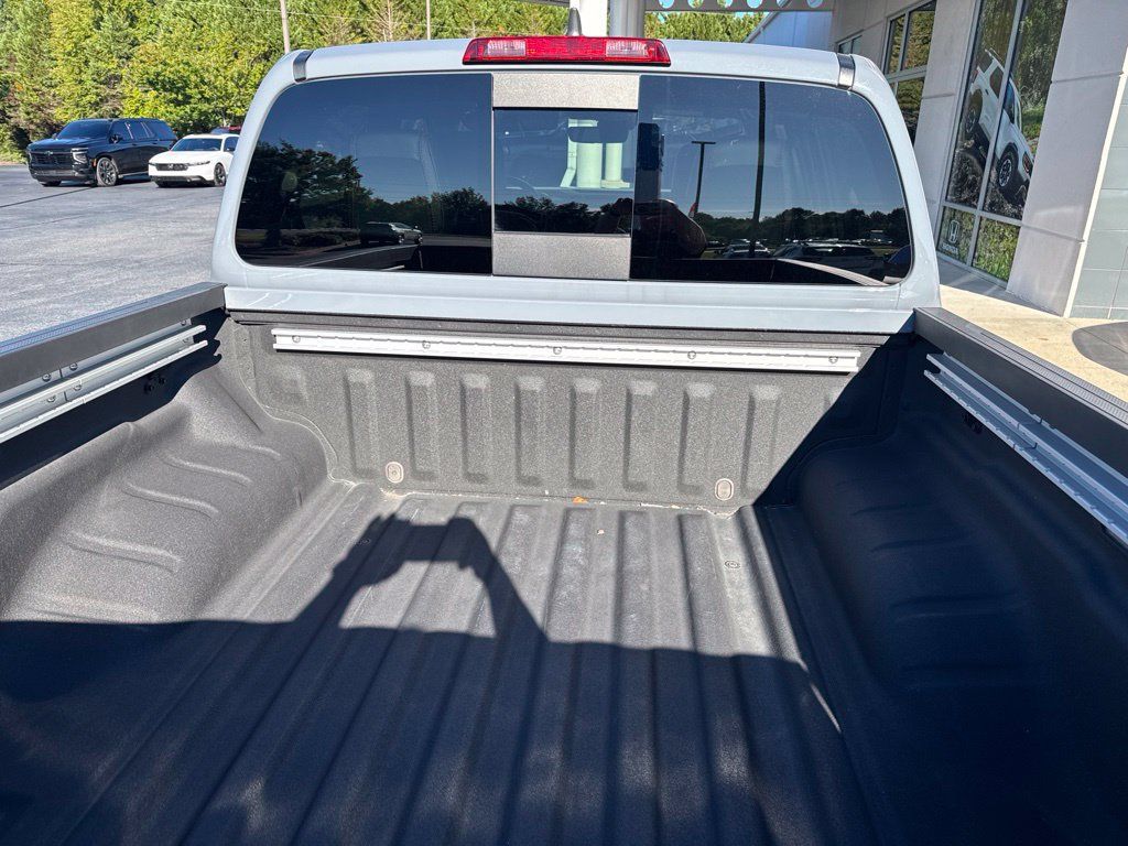 Used 2023 Nissan Frontier PRO-4X w/ Pro-4X Premium Package AWD/4WD image 5