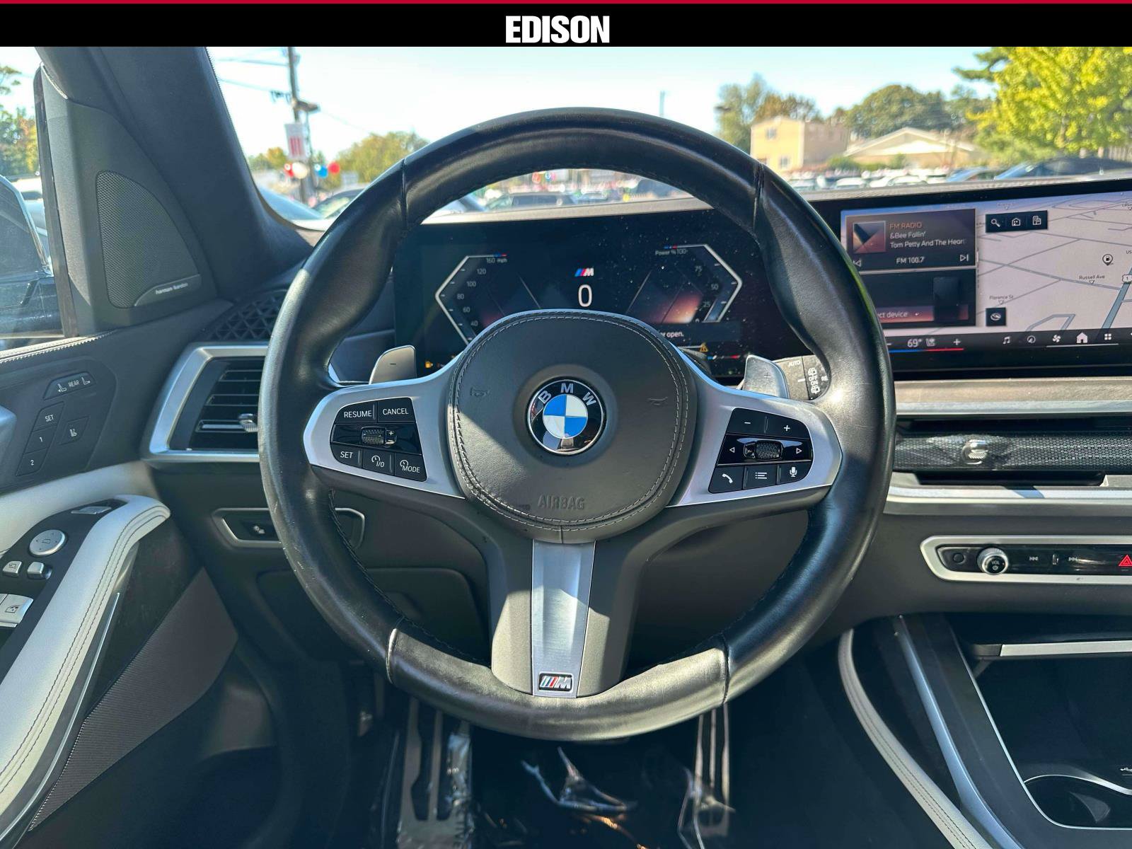 Used 2024 BMW X7 xDrive40i w/ M Sport Package AWD/4WD image 14