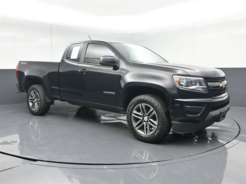 Used 2019 Chevrolet Colorado W/T w/ Custom Special Edition AWD/4WD image 3