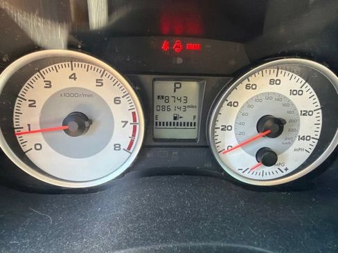 Used 2014 Subaru Impreza 2.0i Premium w/ Popular Package #2 AWD/4WD image 7