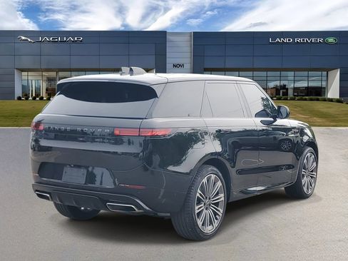 Used 2024 Land Rover Range Rover Sport Dynamic SE AWD/4WD image 3