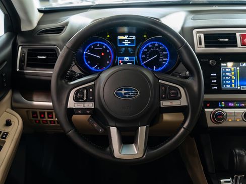 Used 2015 Subaru Outback 2.5i Limited AWD/4WD image 12