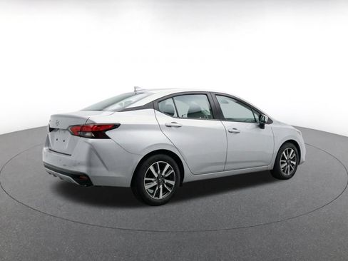 Used 2025 Nissan Versa SV FWD image 11