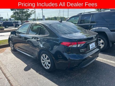 Used 2021 Toyota Corolla LE FWD image 7