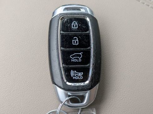 Used 2019 Hyundai Santa Fe SEL image 26