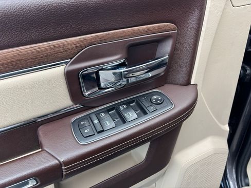 Used 2017 RAM 1500 Laramie w/ Convenience Group image 20