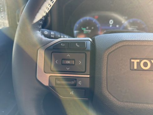 Used 2024 Toyota Land Cruiser image 12