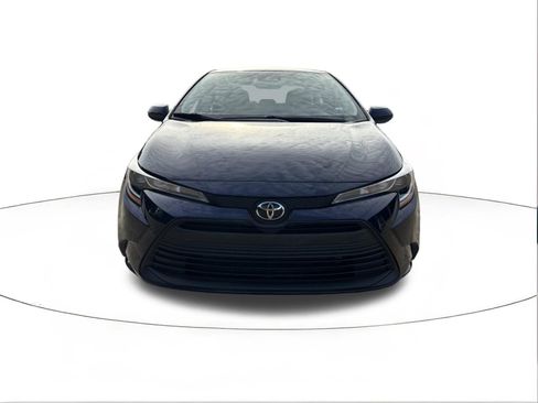 Used 2024 Toyota Corolla LE FWD image 8