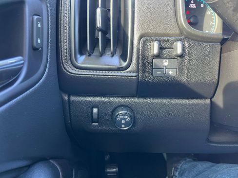 Used 2021 GMC Canyon Elevation w/ Driver Alert Package image 12