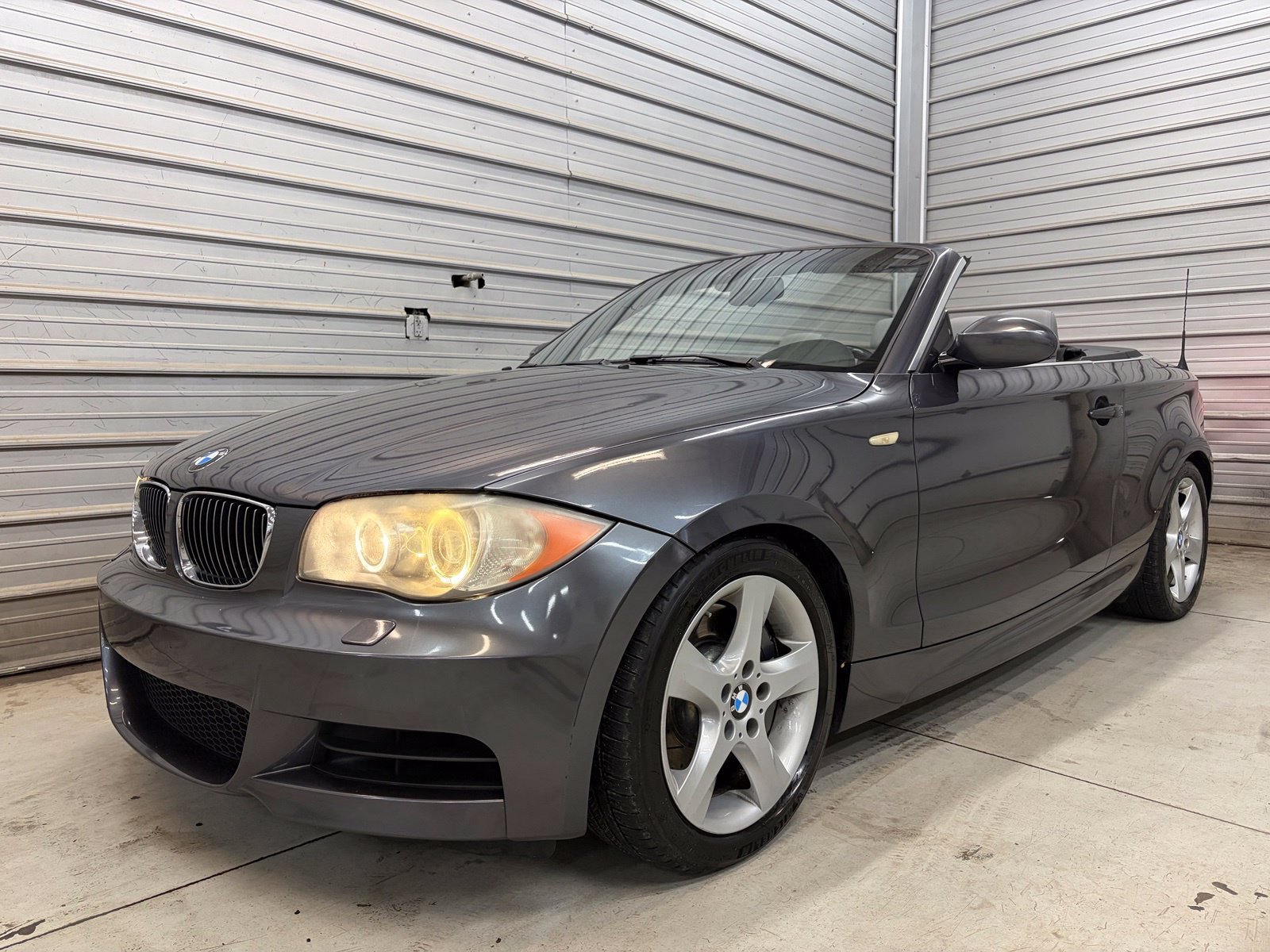 Used 2008 BMW 135i Convertible RWD image 10