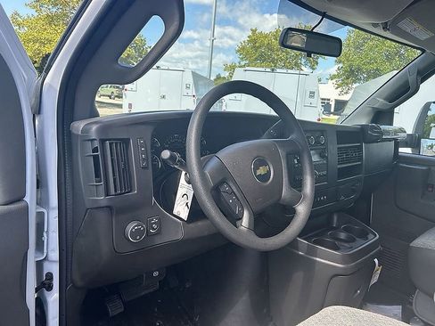 New 2025 Chevrolet Express 3500 w/ Power Convenience Package image 16