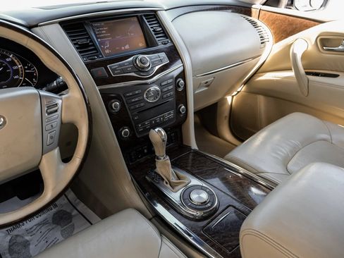 Used 2016 INFINITI QX80 2WD w/ Driver's Assistance Package image 27
